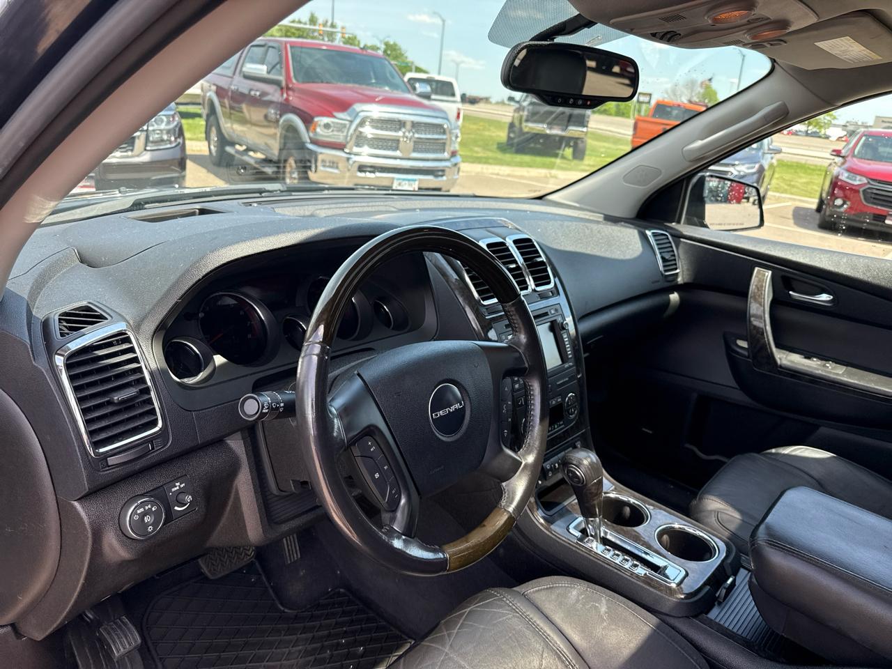 GMC Acadia Denali AWD 2011