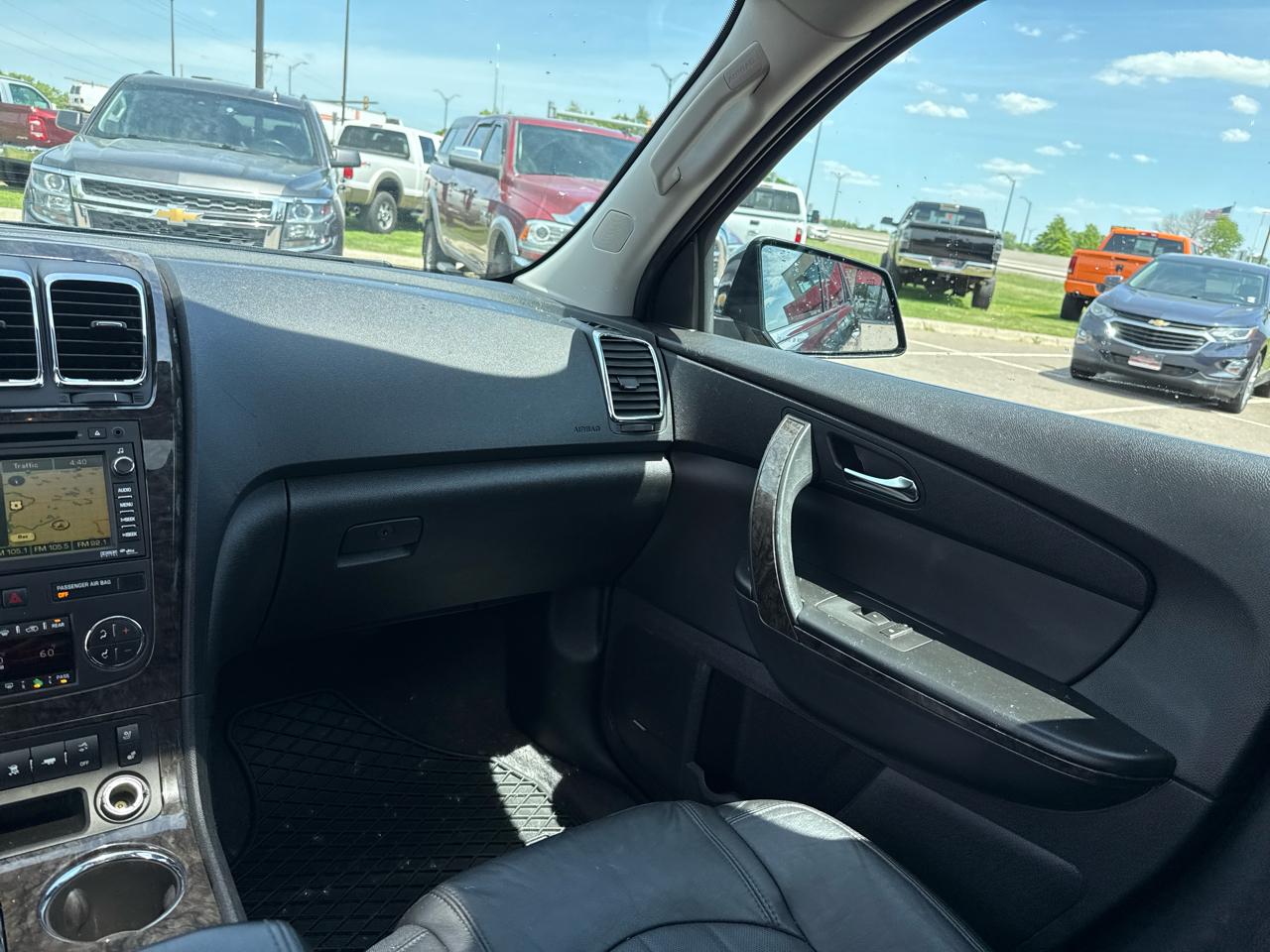 GMC Acadia Denali AWD 2011
