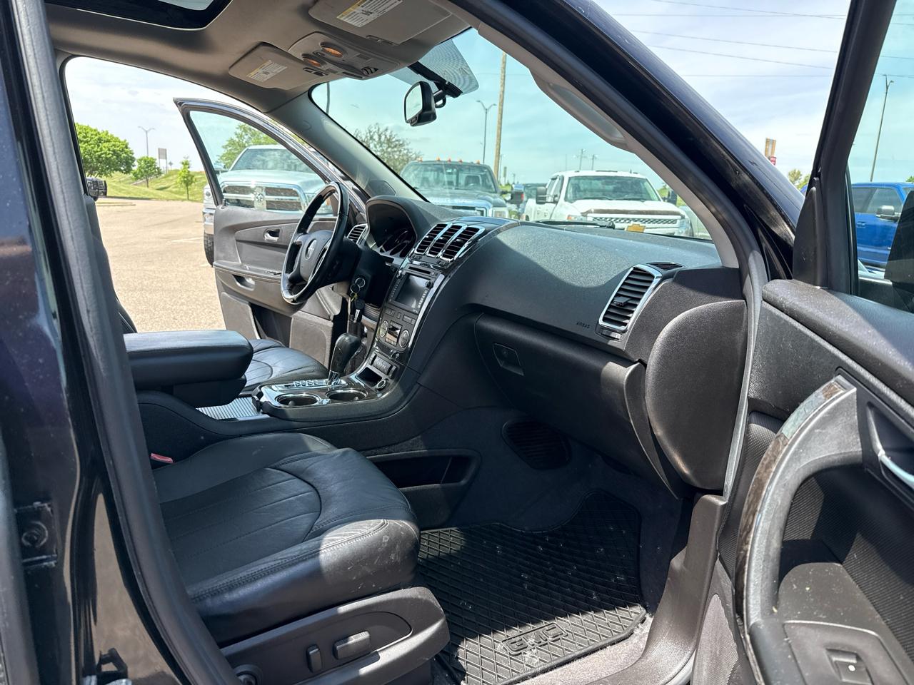 GMC Acadia Denali AWD 2011