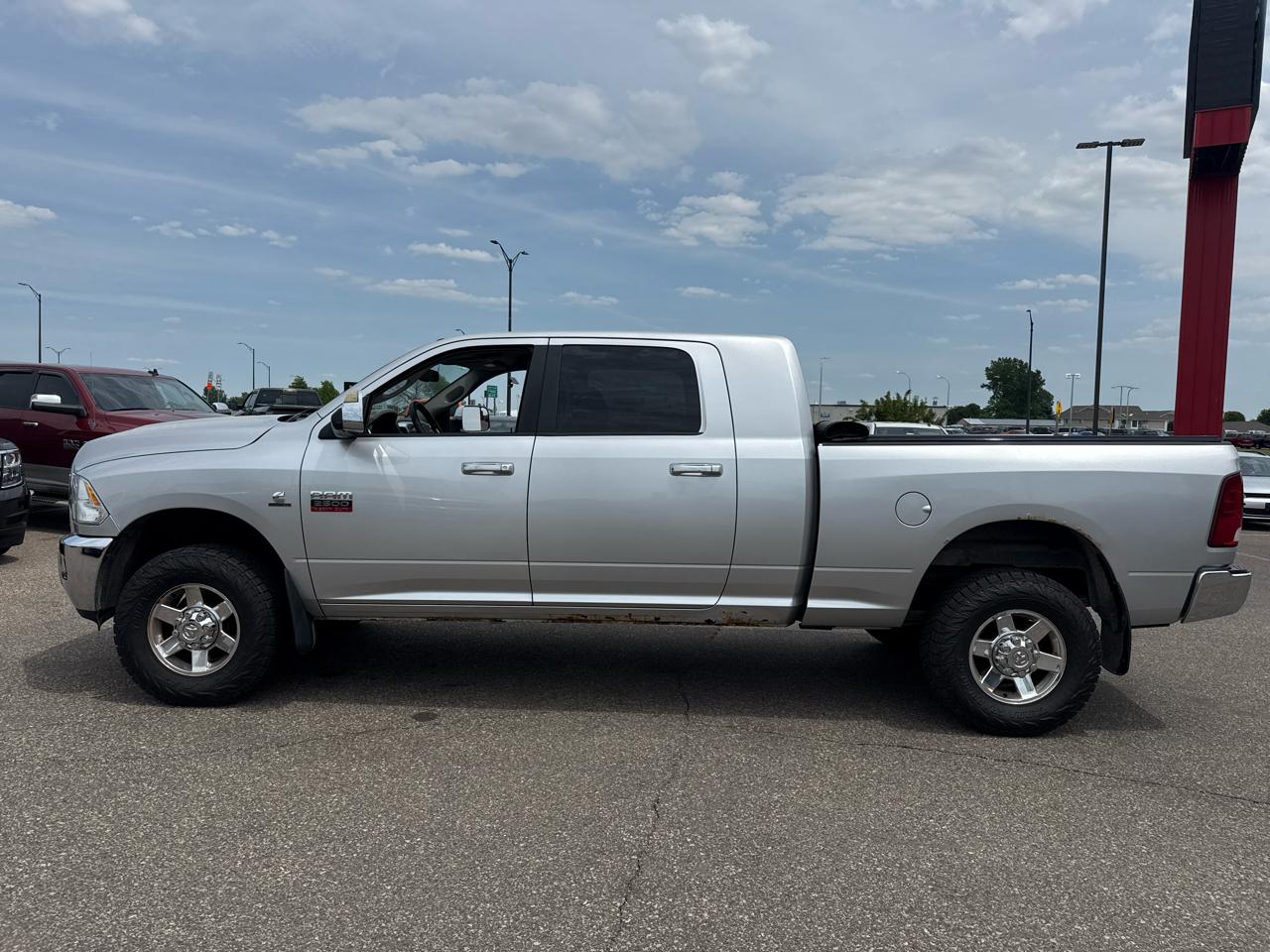 RAM 2500 SLT Mega Cab 4WD 2010