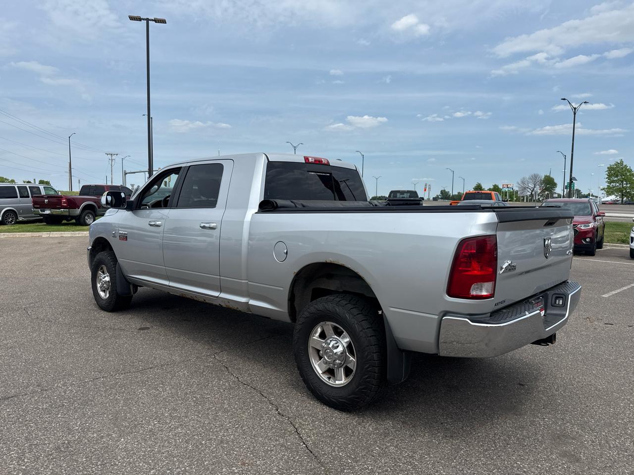 RAM 2500 SLT Mega Cab 4WD 2010