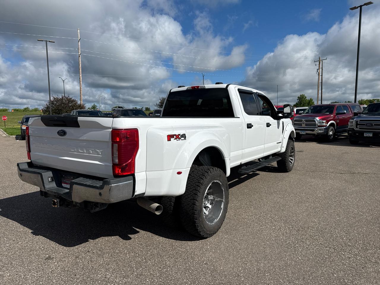 Ford F-350 SD XLT Crew Cab Long Bed DRW 4WD 2021
