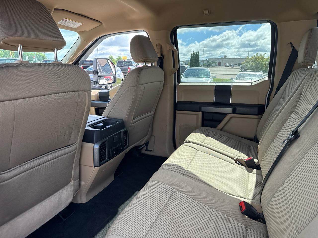 Ford F-350 SD XLT Crew Cab Long Bed DRW 4WD 2021