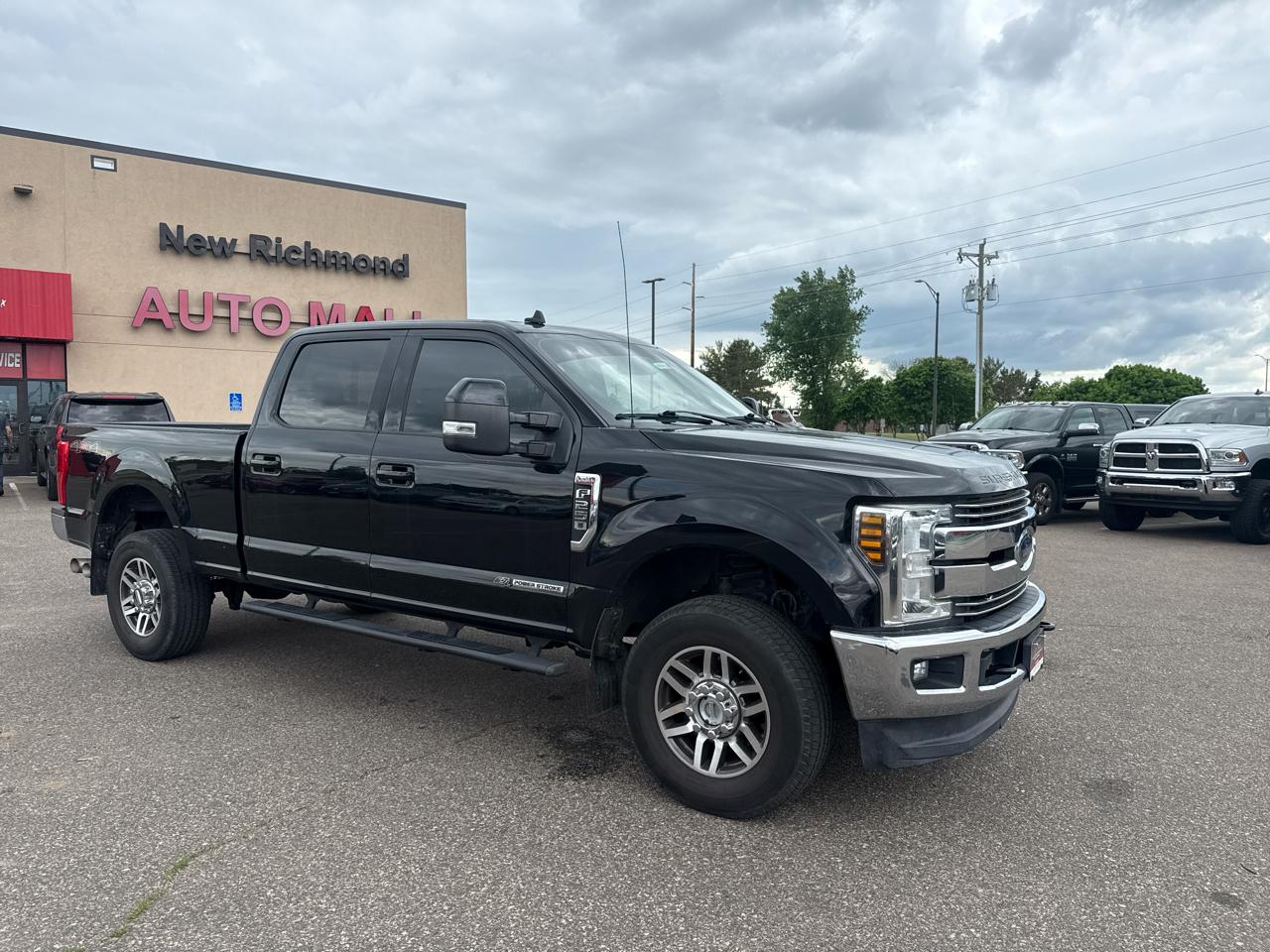 Ford F-250 SD Lariat Crew Cab 4WD 2019