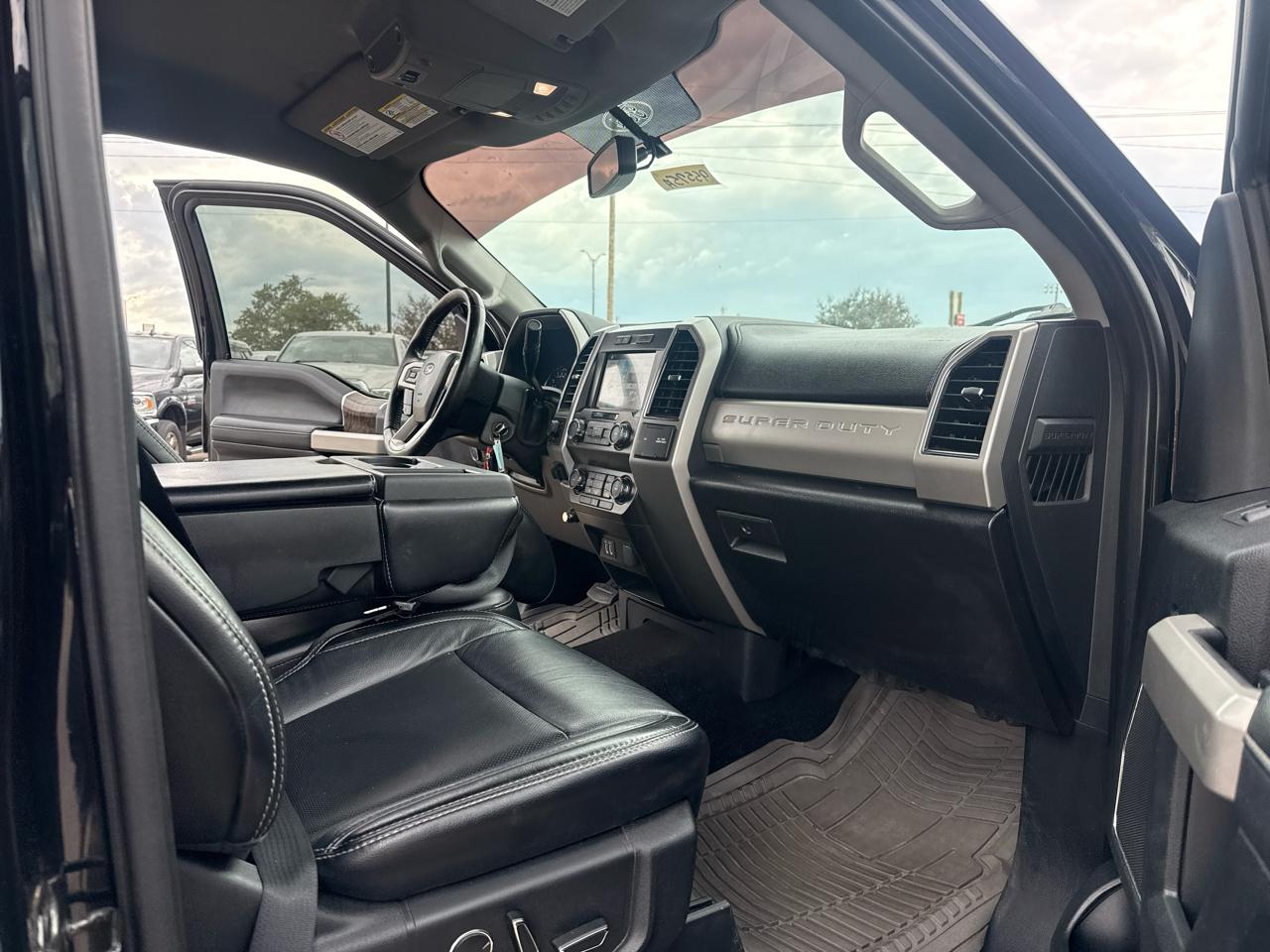 Ford F-250 SD Lariat Crew Cab 4WD 2019