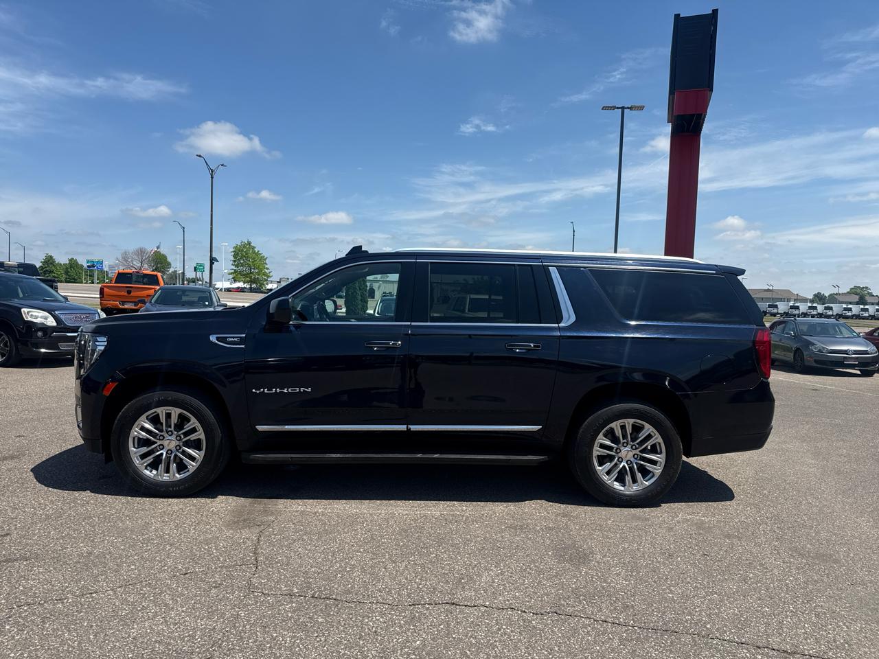 GMC Yukon XL SLT 4WD 2021