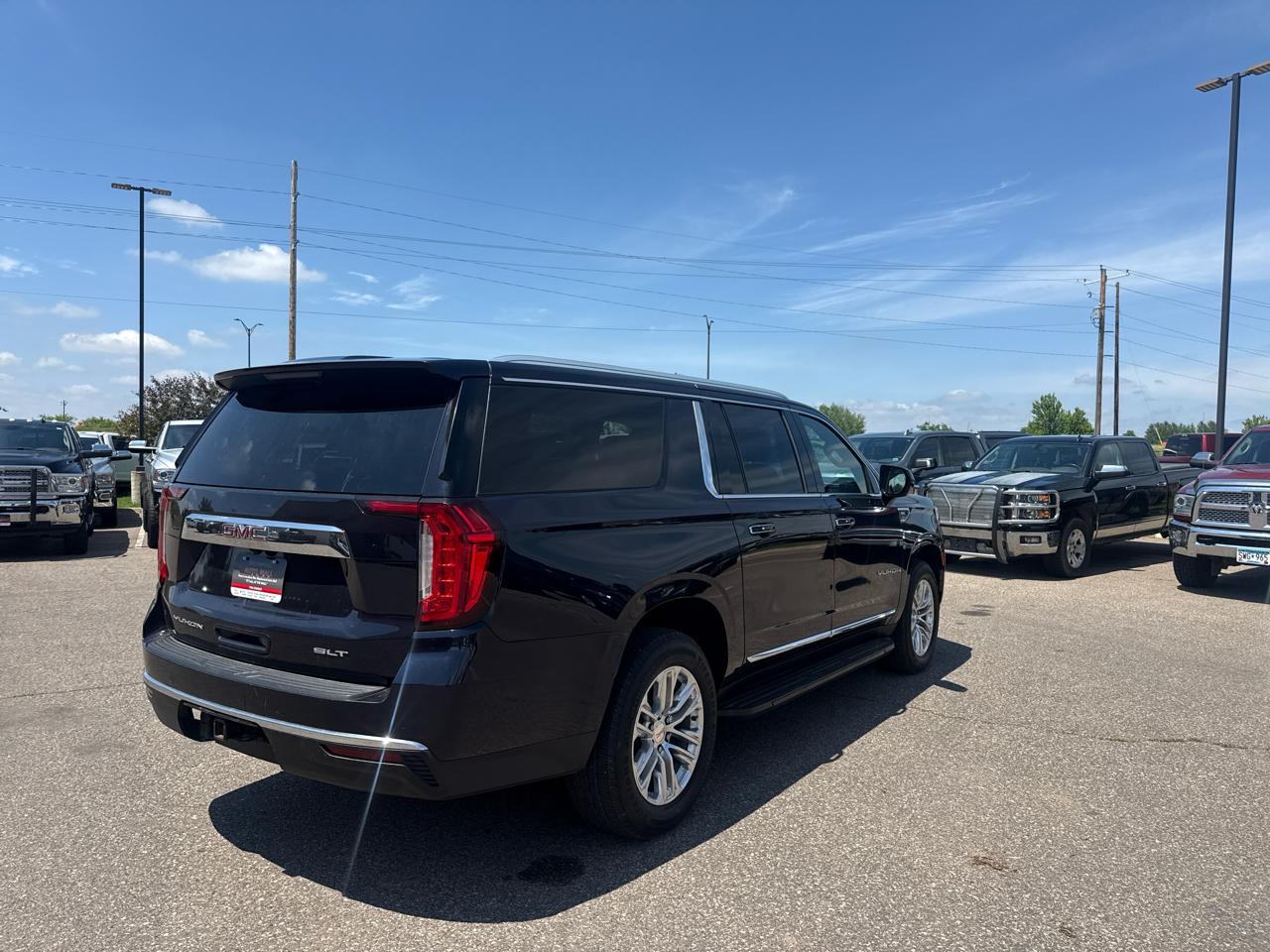 GMC Yukon XL SLT 4WD 2021