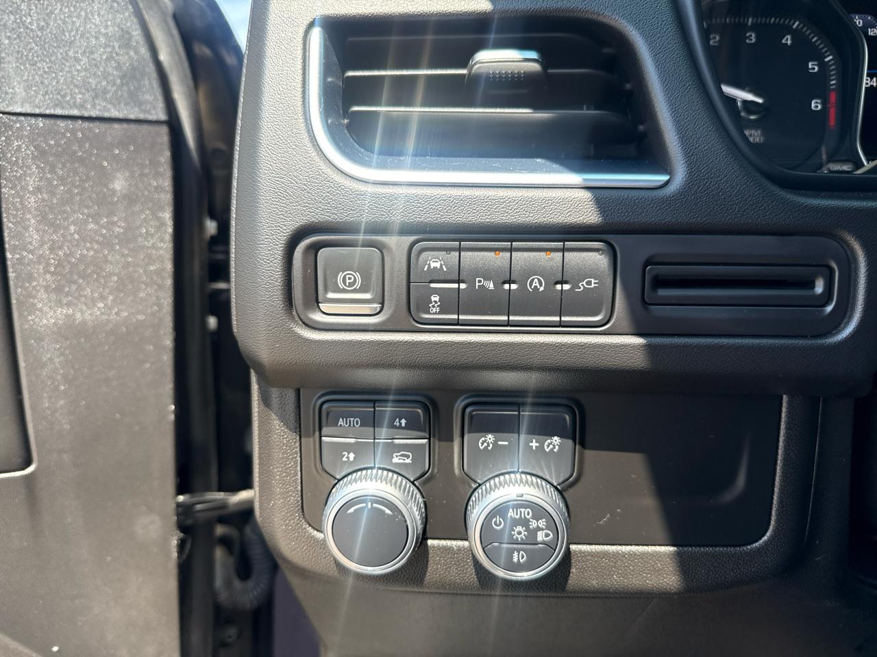 GMC Yukon XL SLT 4WD 2021