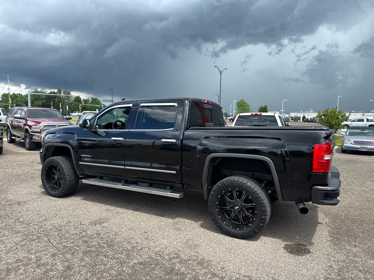 GMC Sierra 1500 Denali Crew Cab Short Box 4WD 2015