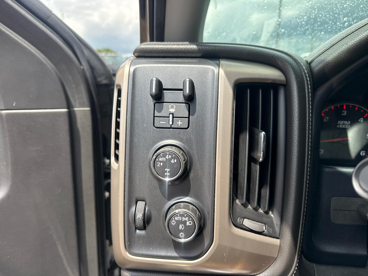 GMC Sierra 1500 Denali Crew Cab Short Box 4WD 2015