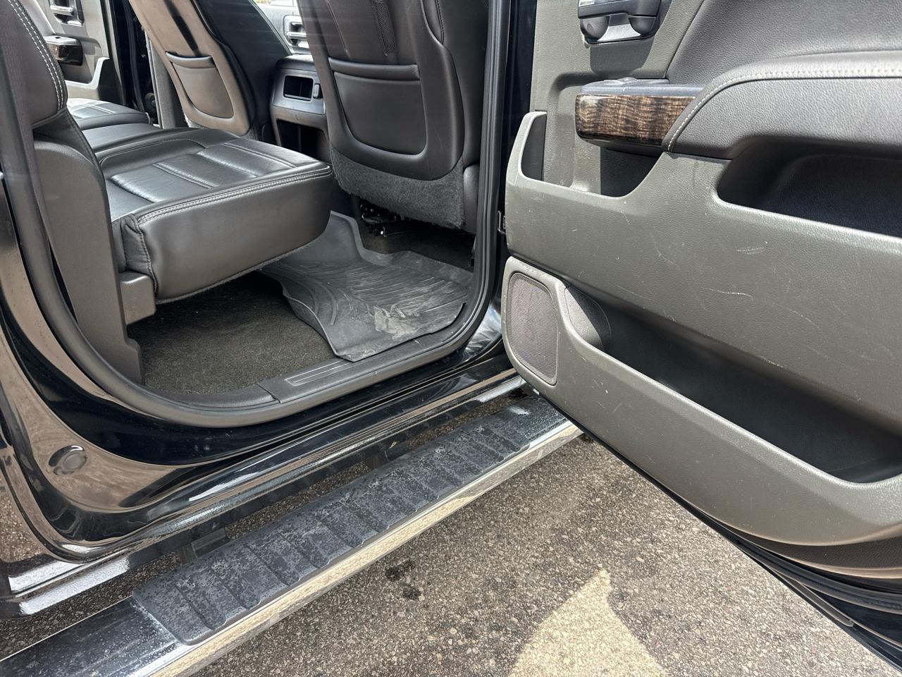 GMC Sierra 1500 Denali Crew Cab Short Box 4WD 2015