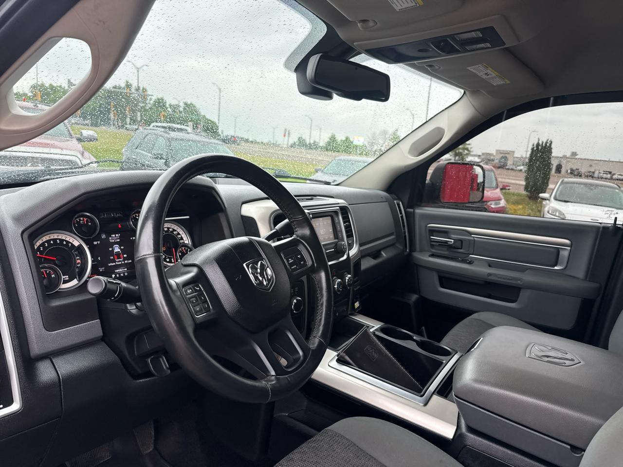 RAM 2500 SLT Crew Cab SWB 4WD 2015