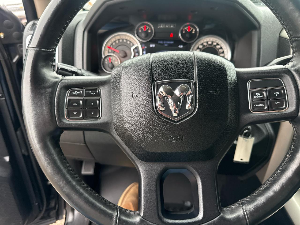 RAM 2500 SLT Crew Cab SWB 4WD 2015