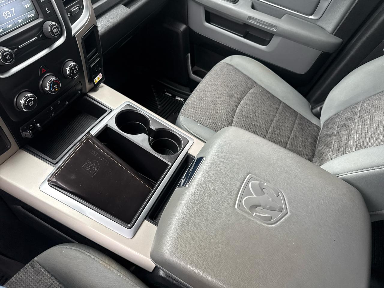 RAM 2500 SLT Crew Cab SWB 4WD 2015