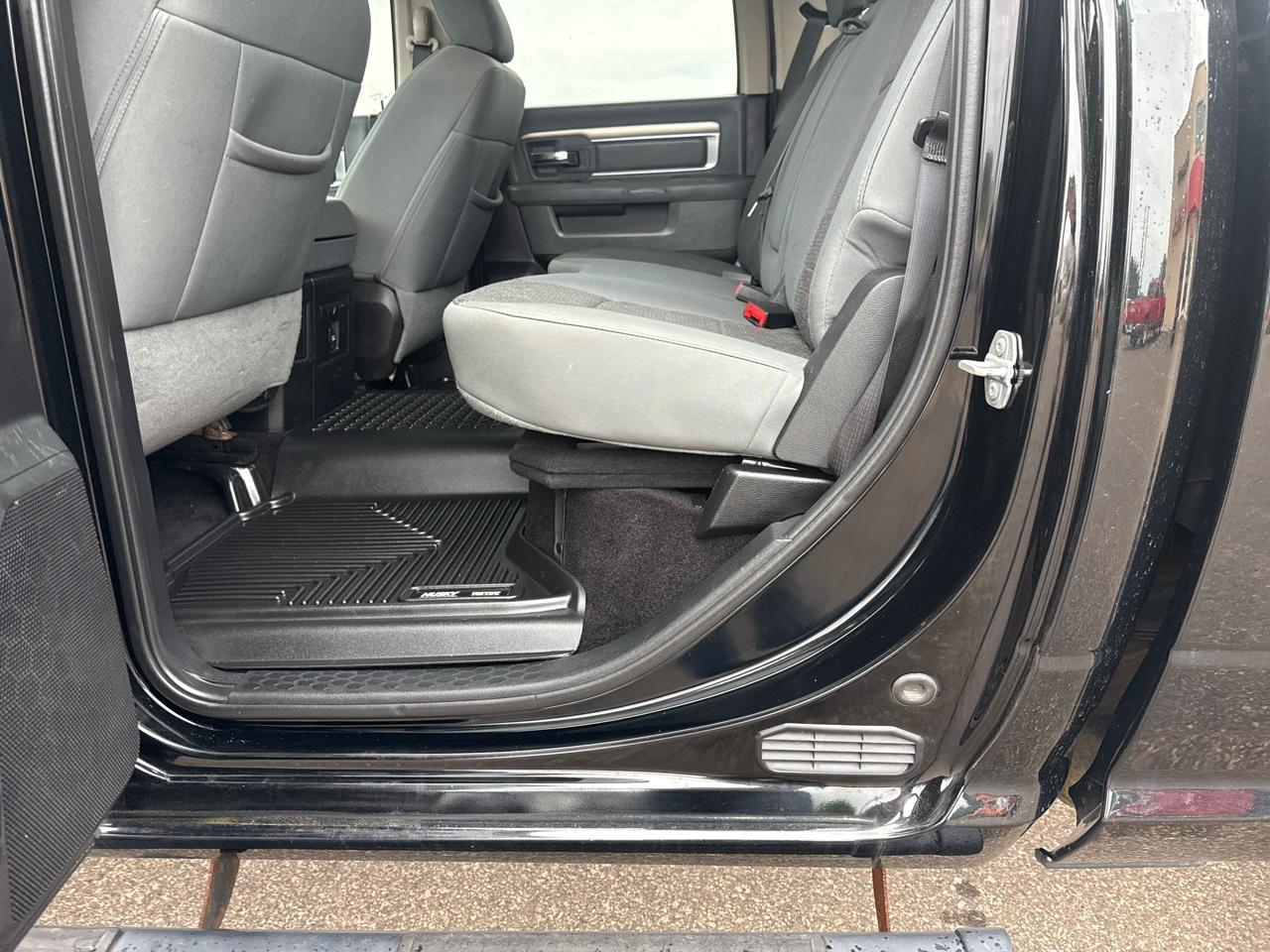 RAM 2500 SLT Crew Cab SWB 4WD 2015