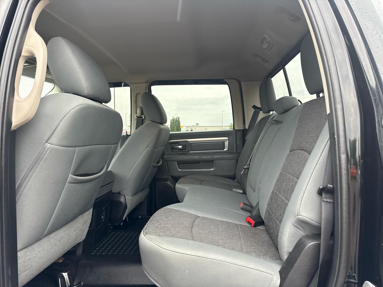 RAM 2500 SLT Crew Cab SWB 4WD 2015