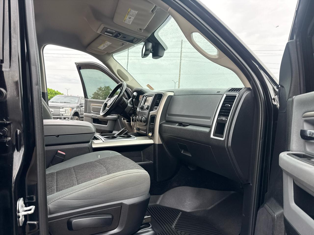 RAM 2500 SLT Crew Cab SWB 4WD 2015