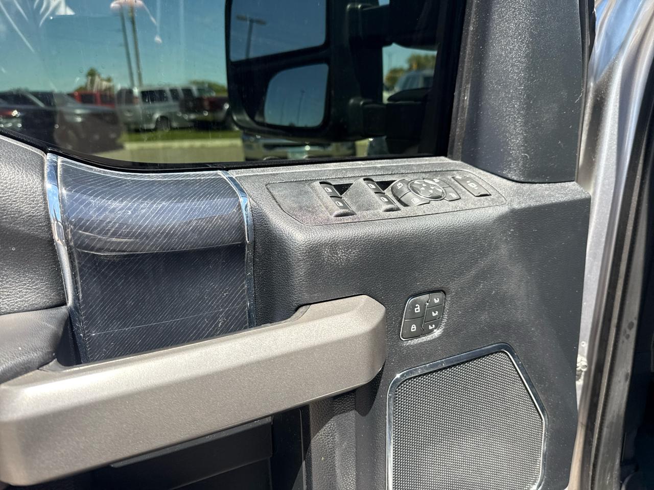Ford F-350 SD Platinum Crew Cab 4WD 2020