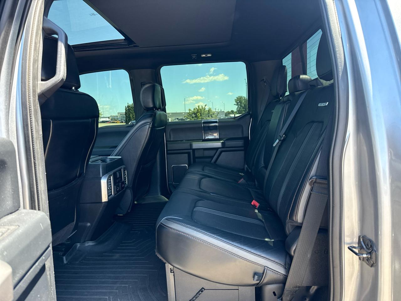 Ford F-350 SD Platinum Crew Cab 4WD 2020
