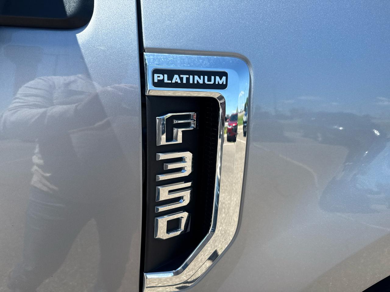Ford F-350 SD Platinum Crew Cab 4WD 2020