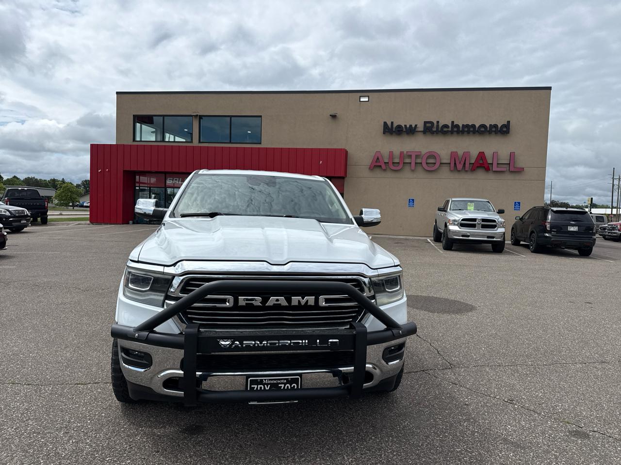 RAM 1500 Laramie Crew Cab SWB 4WD 2021