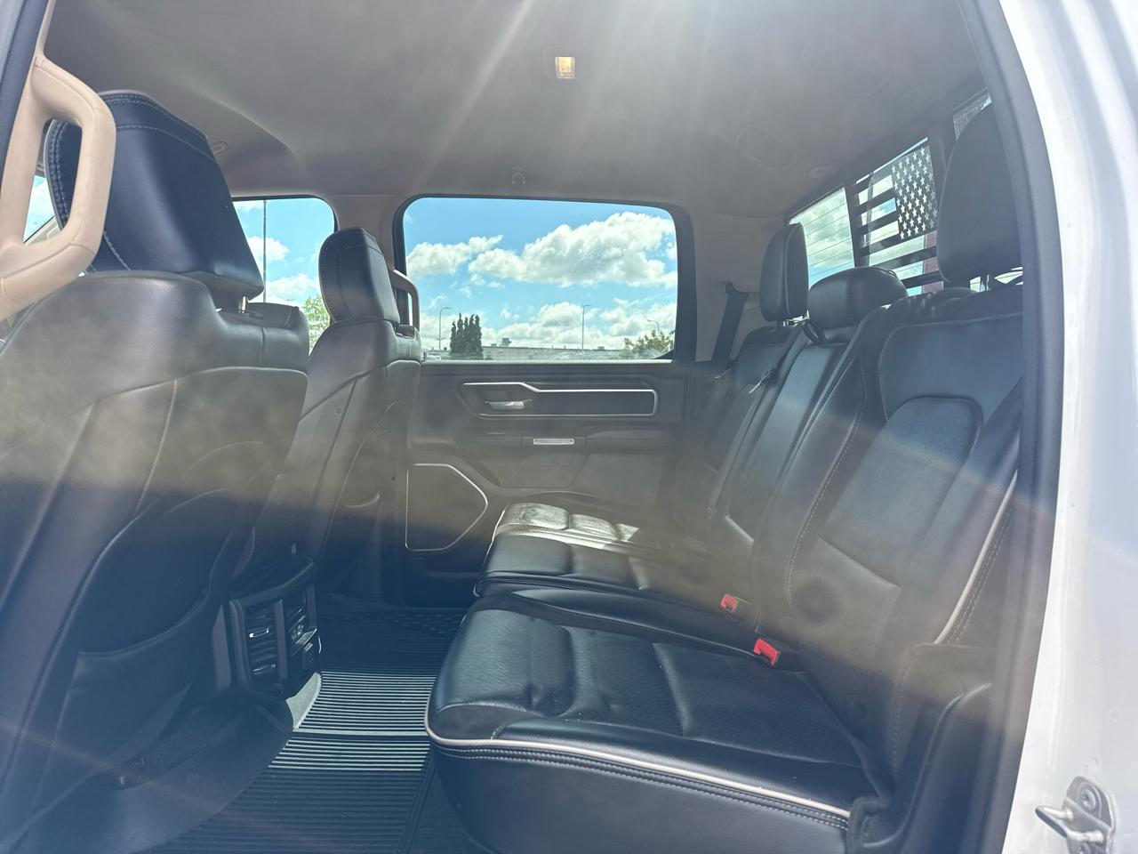 RAM 1500 Laramie Crew Cab SWB 4WD 2021
