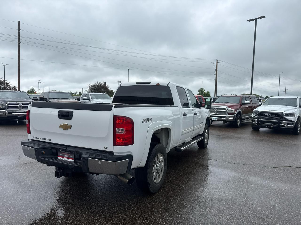 Chevrolet Silverado 2500HD LT Crew Cab 4WD 2011