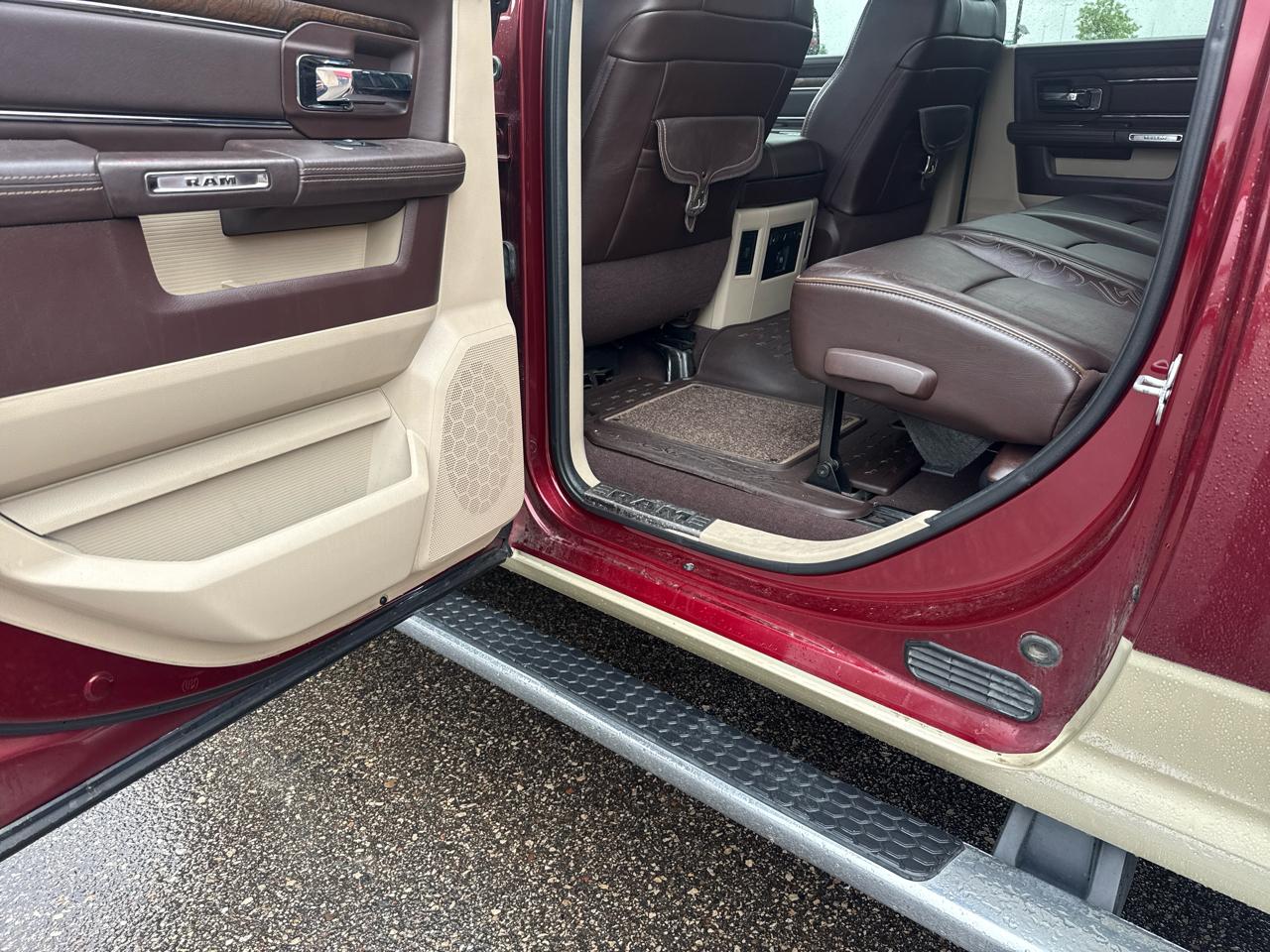 RAM 3500 Longhorn Mega Cab 4WD DRW 2017