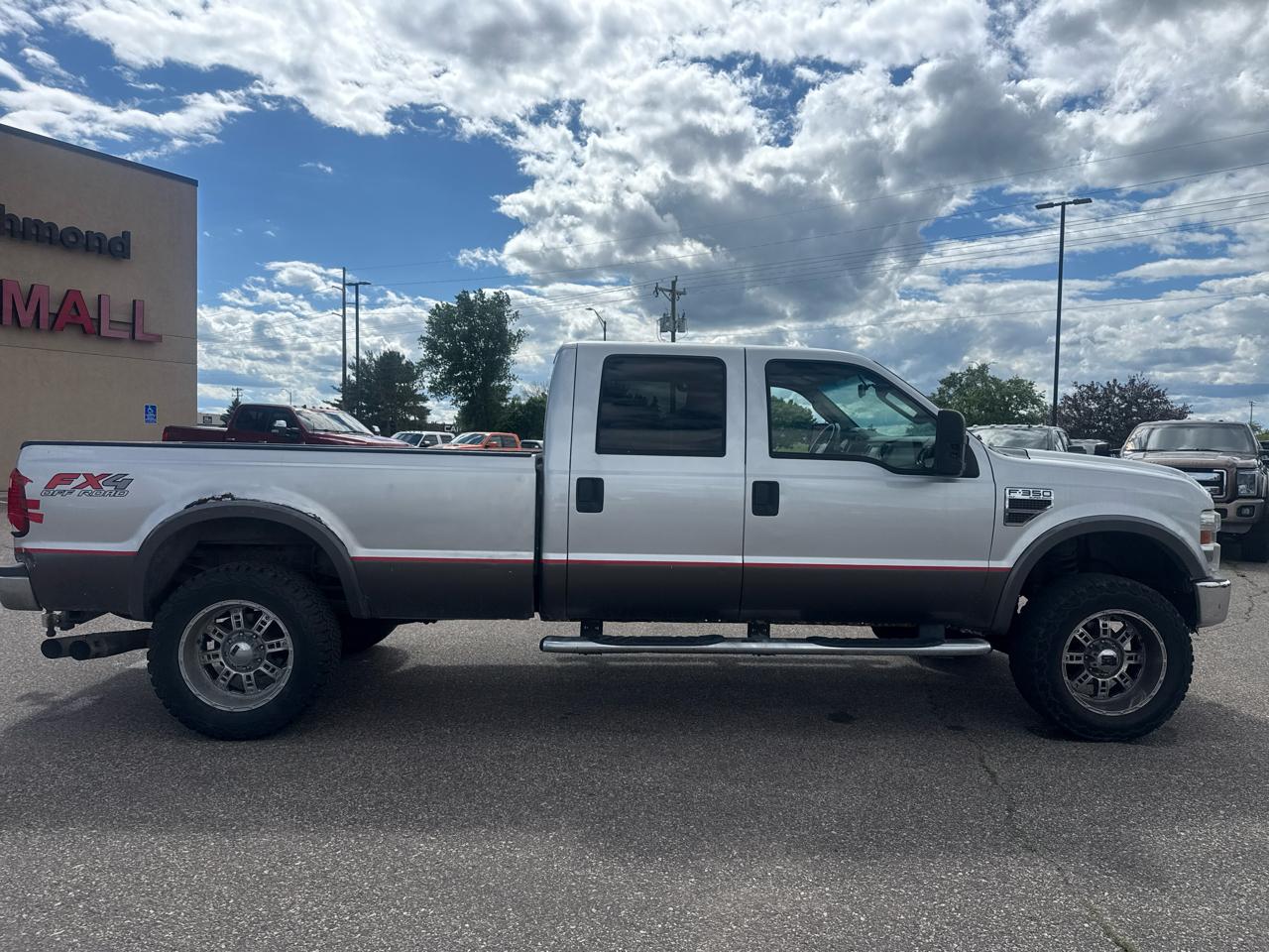 Ford F-350 SD XLT Crew Cab SWB 4WD 2010