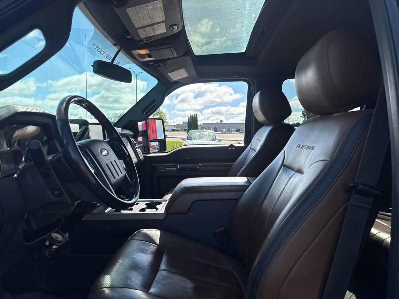 Ford F-350 SD Platinum Crew Cab Long Box 4WD DRW 2014