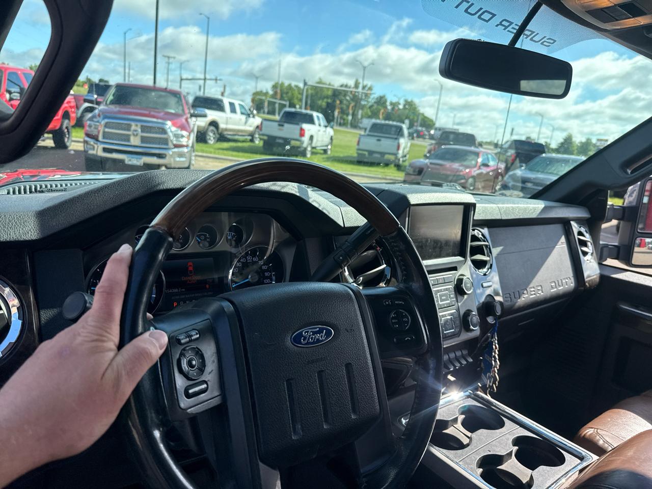 Ford F-350 SD Platinum Crew Cab Long Box 4WD DRW 2014