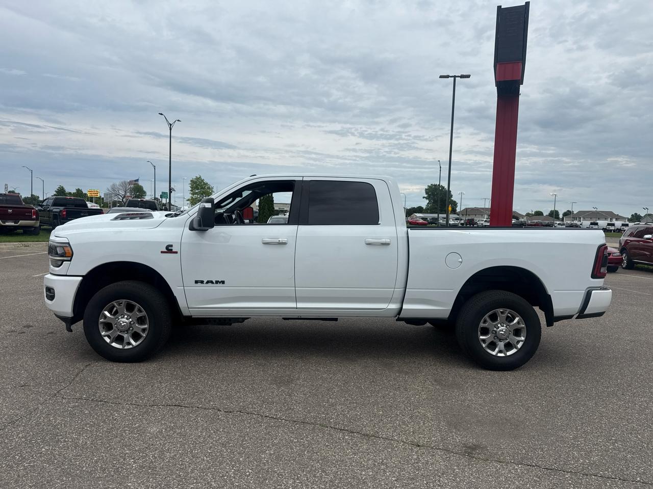 RAM 2500 Laramie Crew Cab SWB 4WD 2024