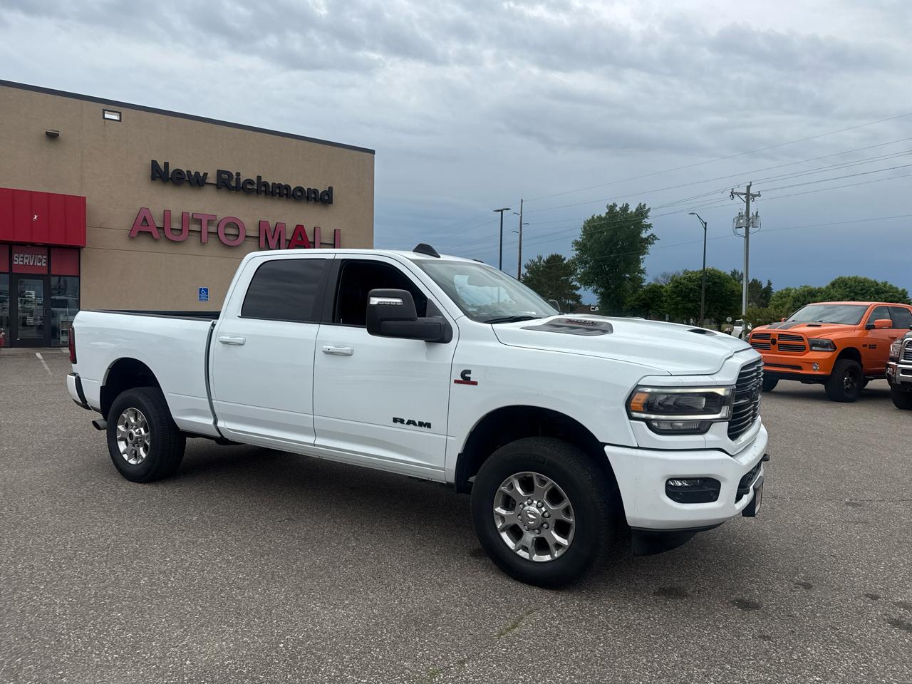 RAM 2500 Laramie Crew Cab SWB 4WD 2024