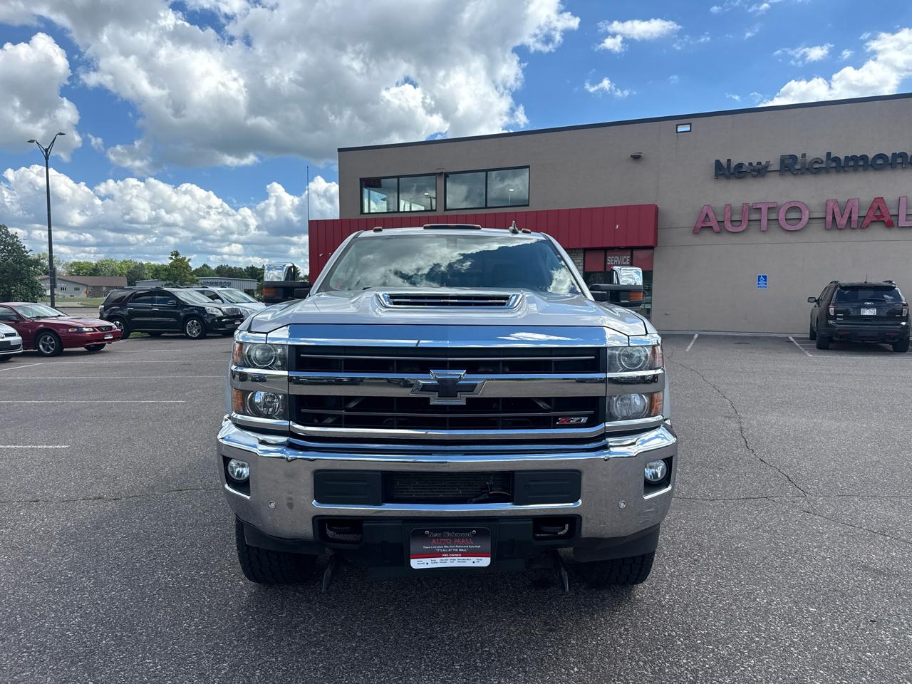 Chevrolet Silverado 2500HD LTZ Crew Cab Short Box 4WD 2019