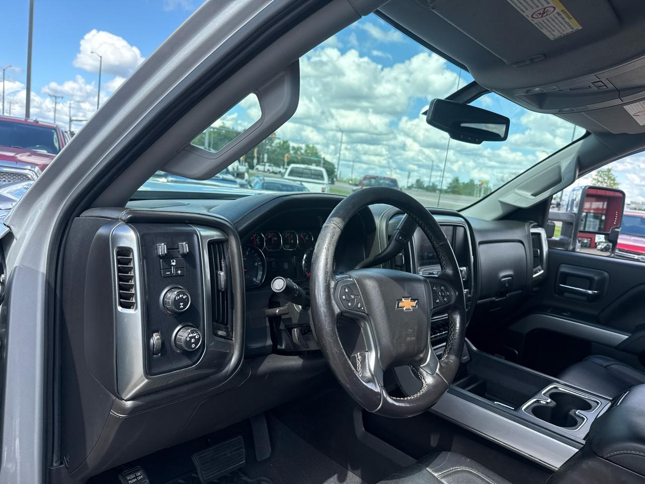 Chevrolet Silverado 2500HD LTZ Crew Cab Short Box 4WD 2019