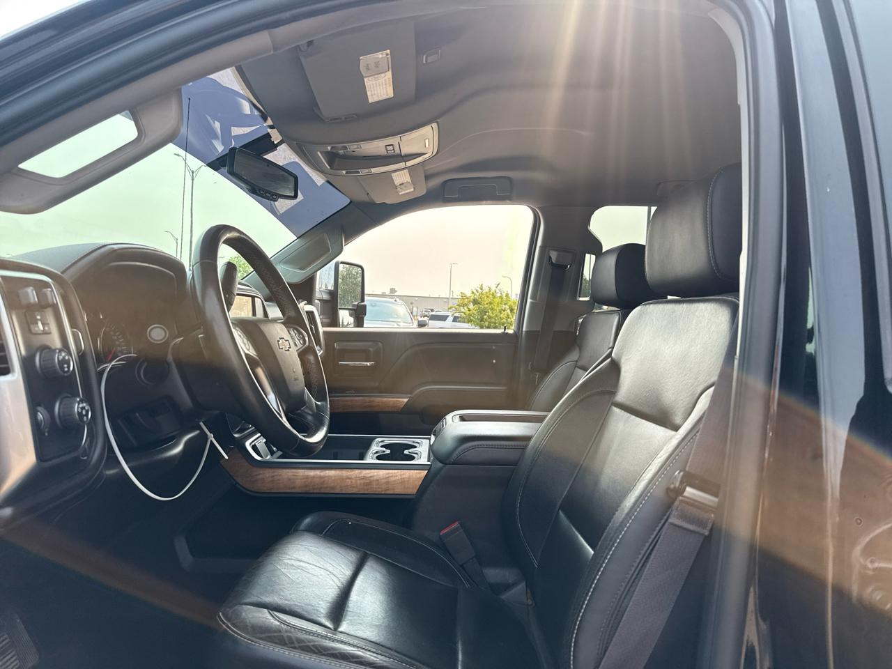 Chevrolet Silverado 2500HD LTZ Crew Cab 4WD 2015