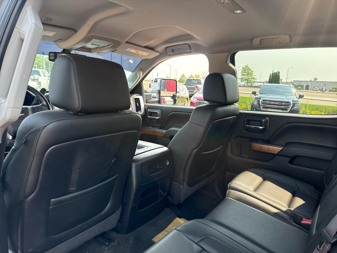 Chevrolet Silverado 2500HD LTZ Crew Cab 4WD 2015