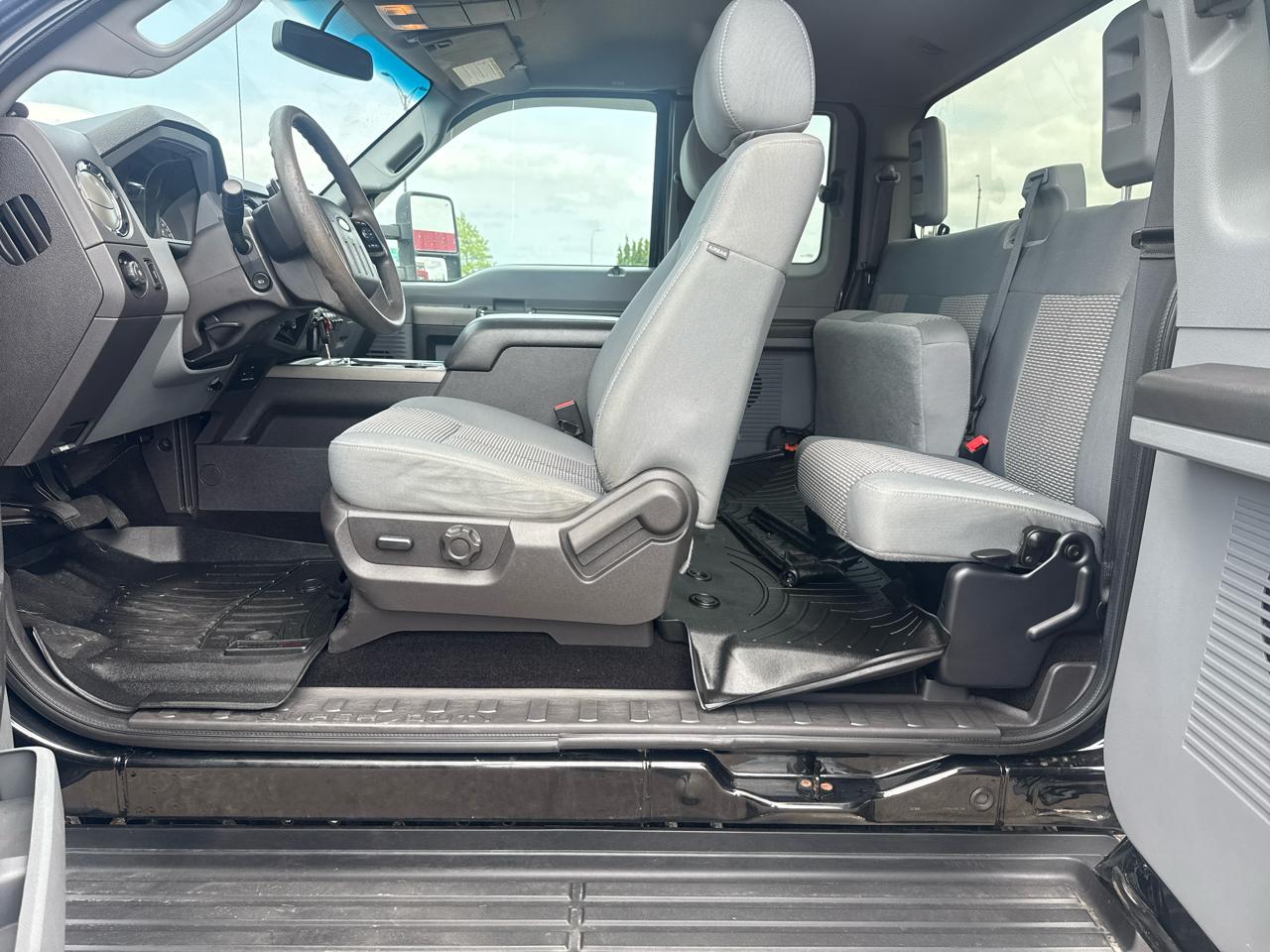 Ford F-250 SD XLT SuperCab 4WD 2012