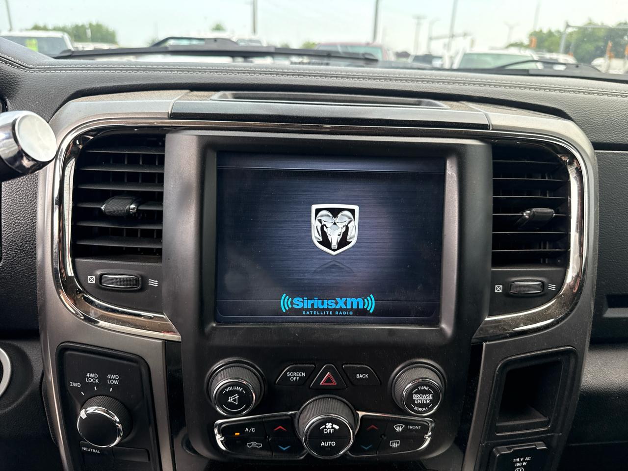 RAM 2500 Laramie Mega Cab 4WD 2018