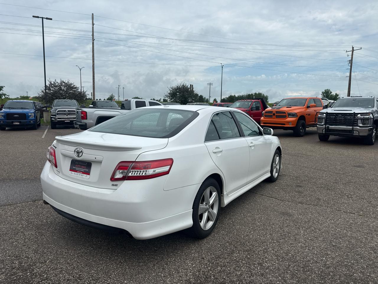 Toyota Camry Base 6-Spd AT 2011