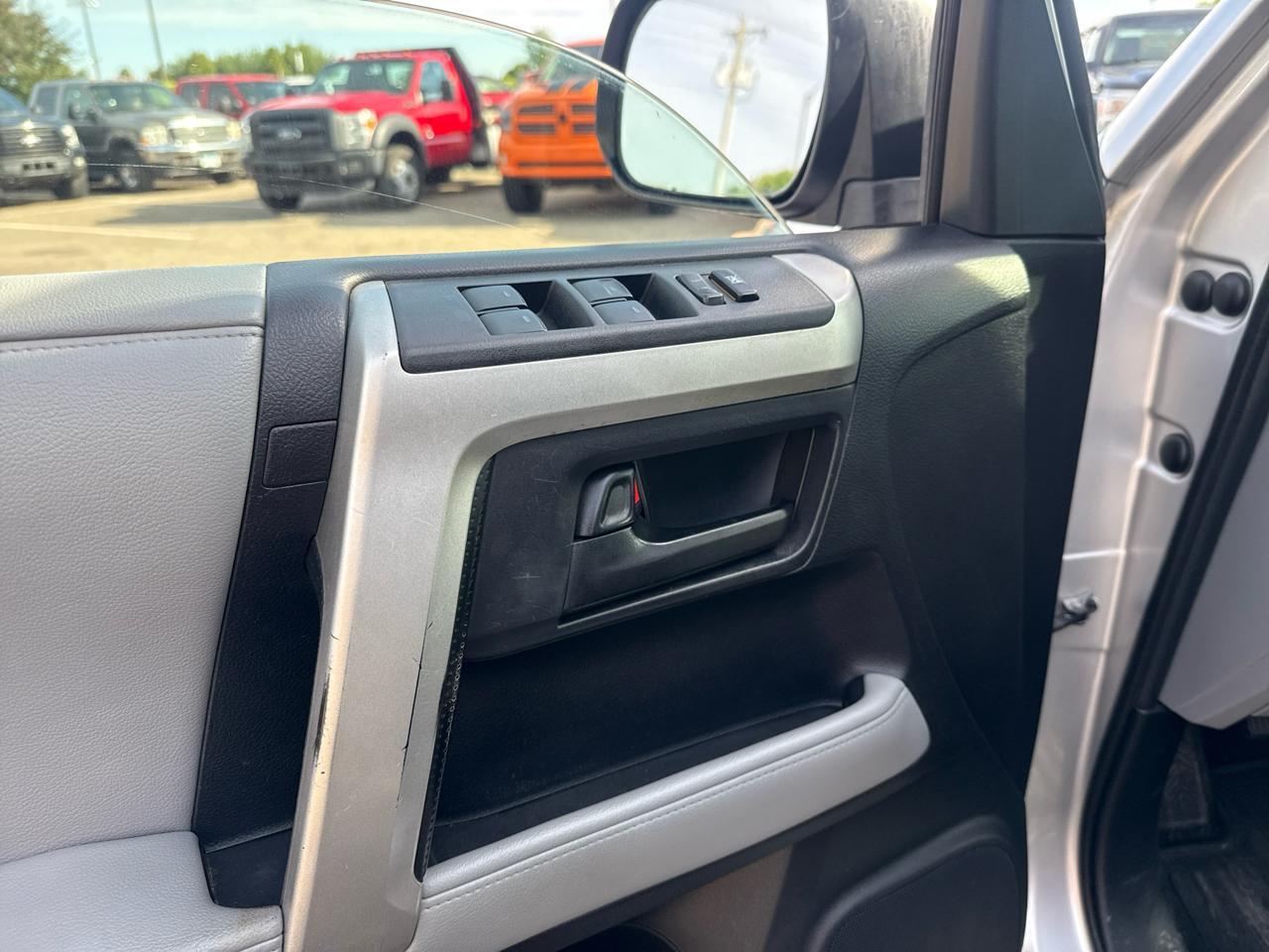 Toyota 4Runner SR5 4WD 2010