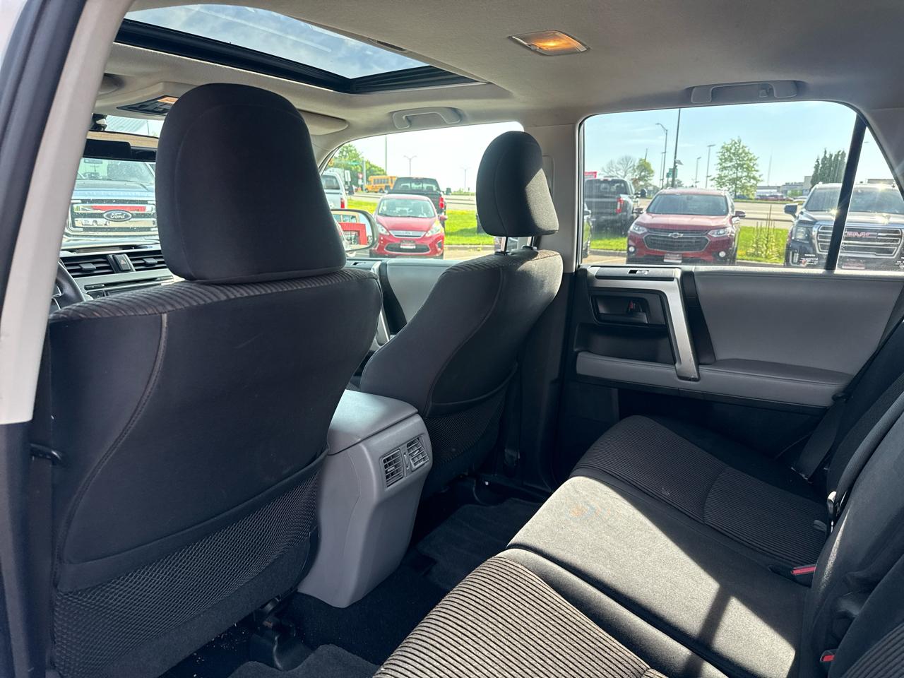 Toyota 4Runner SR5 4WD 2010