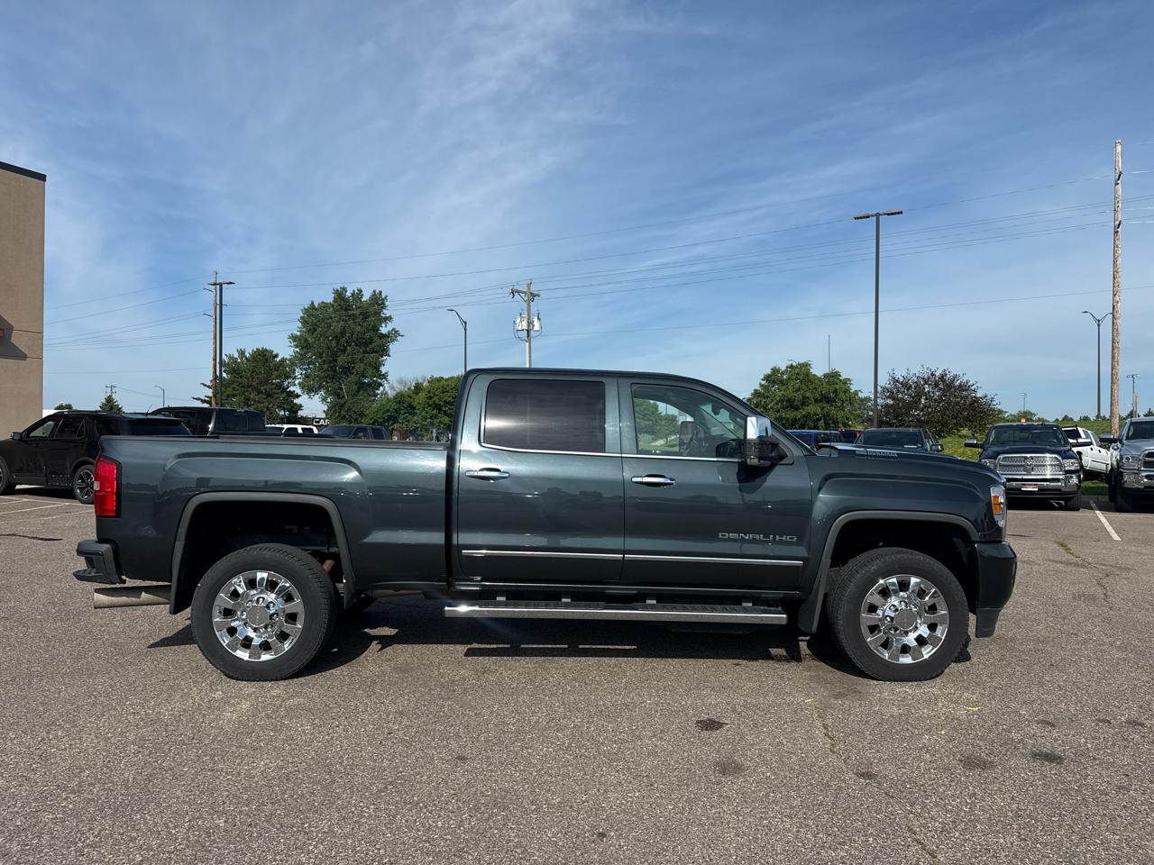 GMC Sierra 2500HD Denali Crew Cab 4WD 2018