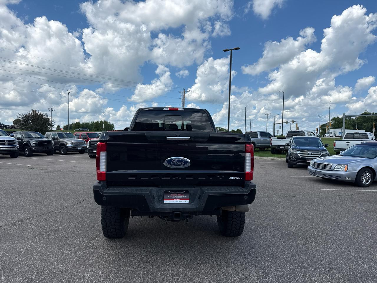Ford F-250 SD Lariat Crew Cab 4WD 2019