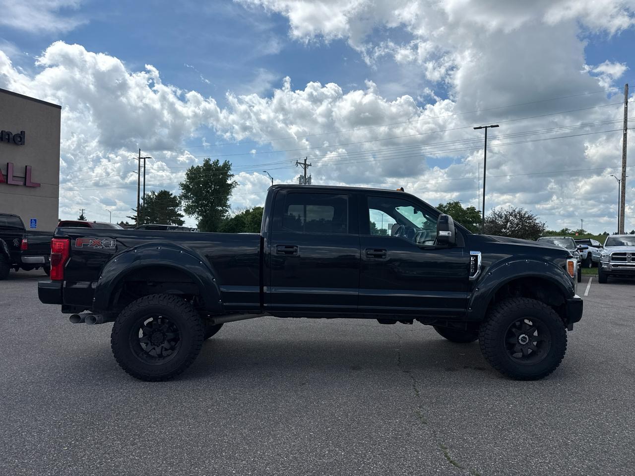 Ford F-250 SD Lariat Crew Cab 4WD 2019