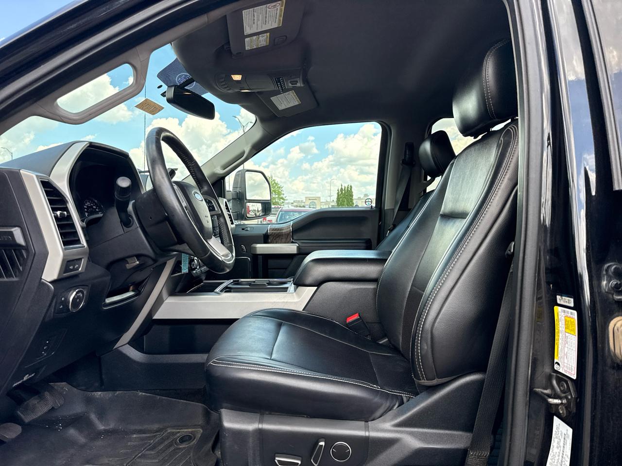 Ford F-250 SD Lariat Crew Cab 4WD 2019