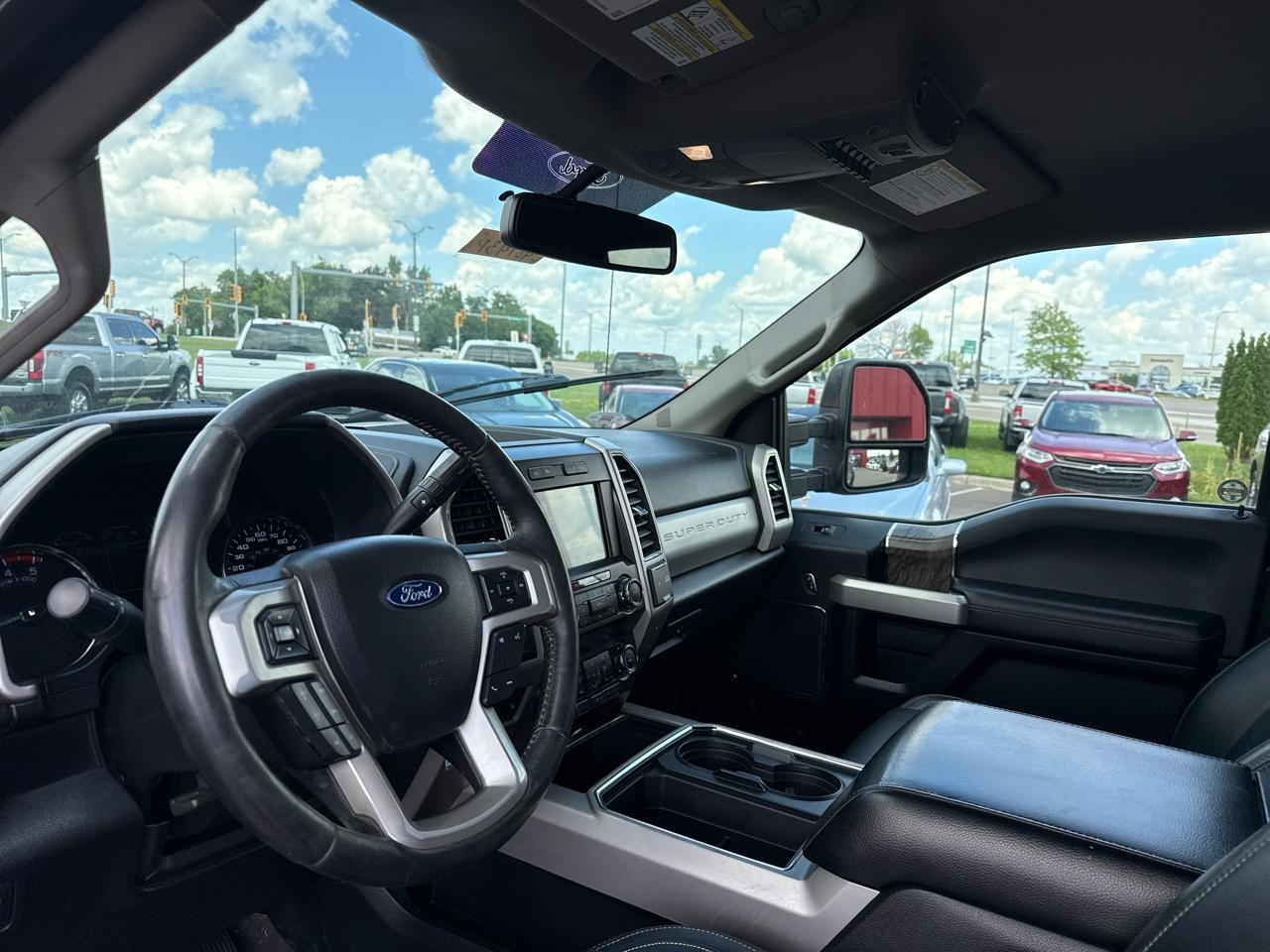 Ford F-250 SD Lariat Crew Cab 4WD 2019