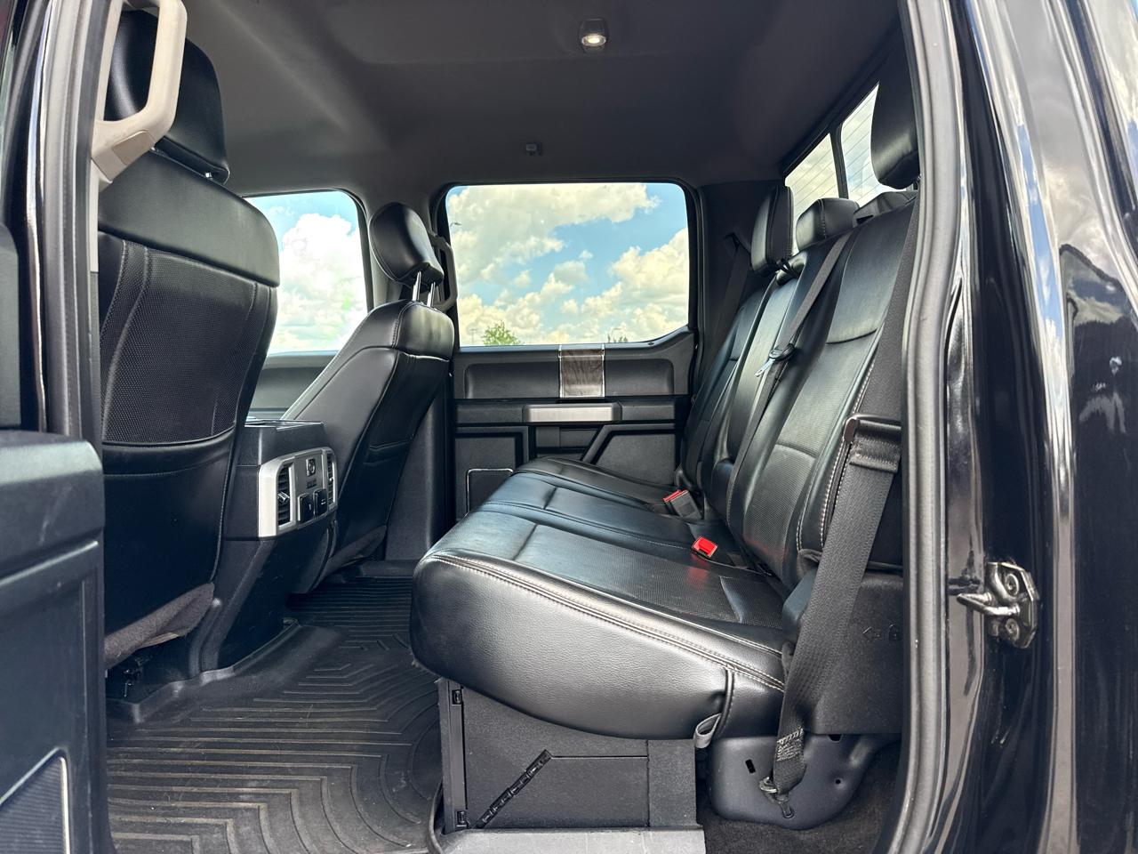 Ford F-250 SD Lariat Crew Cab 4WD 2019