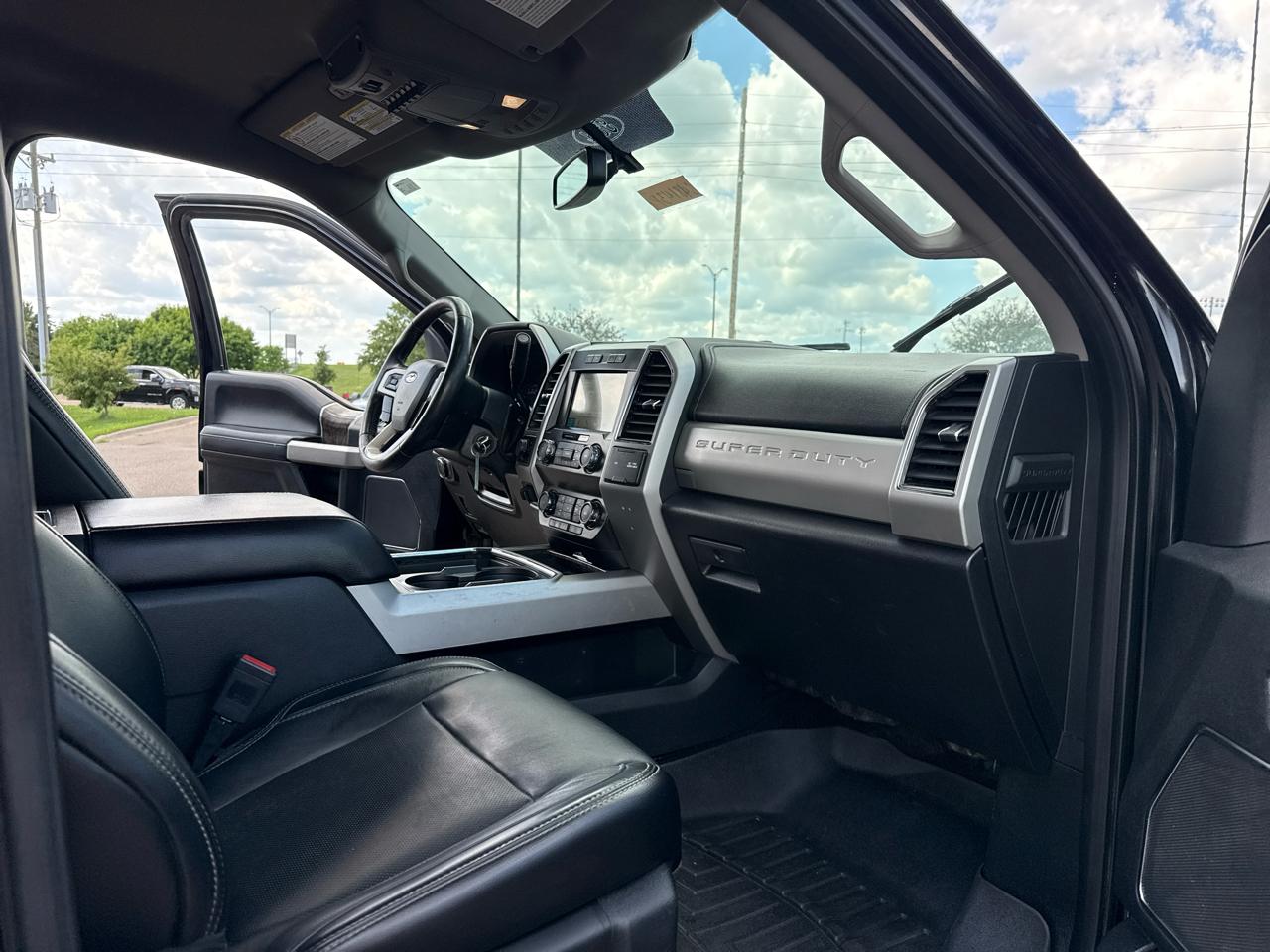 Ford F-250 SD Lariat Crew Cab 4WD 2019