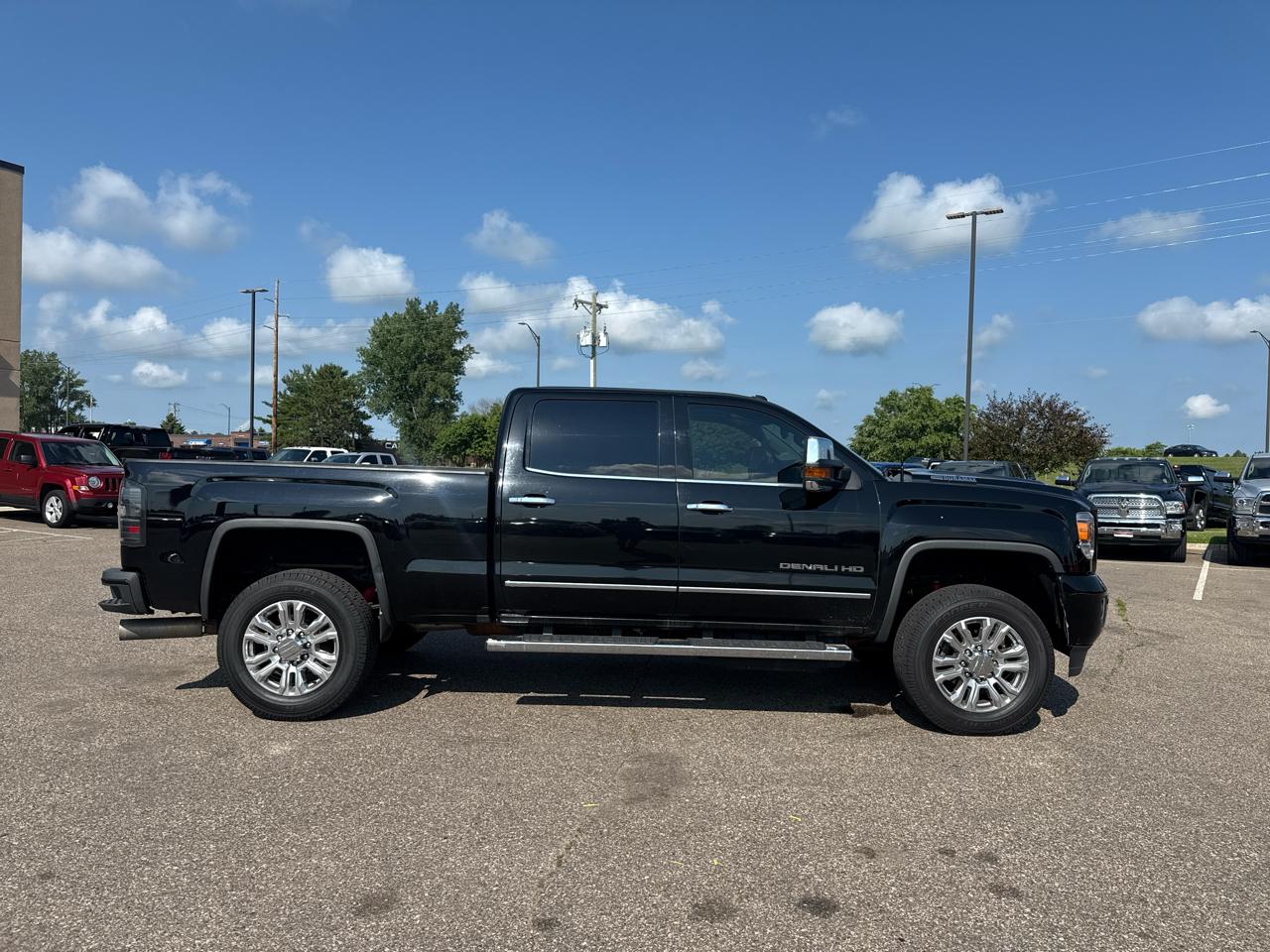 GMC Sierra 3500HD Denali Crew Cab 4WD 2017